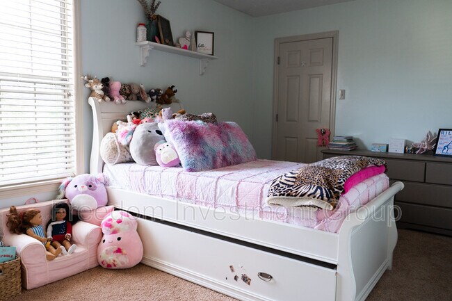 Building Photo - 1000 Harbour Shore Dr