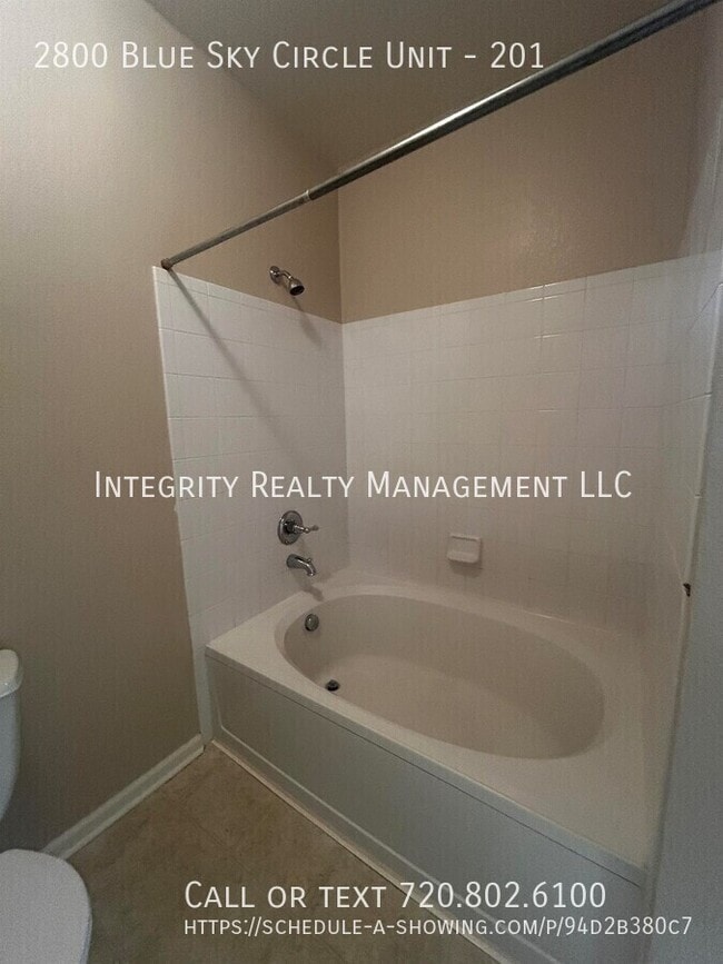 Building Photo - 2800 Blue Sky Cir