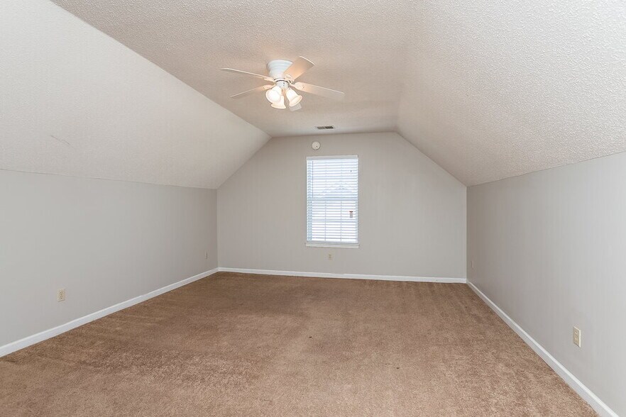 Building Photo - 4371 Shadow Ridge Dr