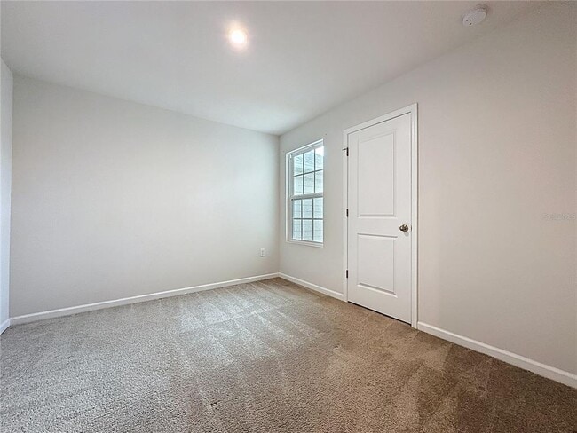 Building Photo - 409 Sedgewick Dr