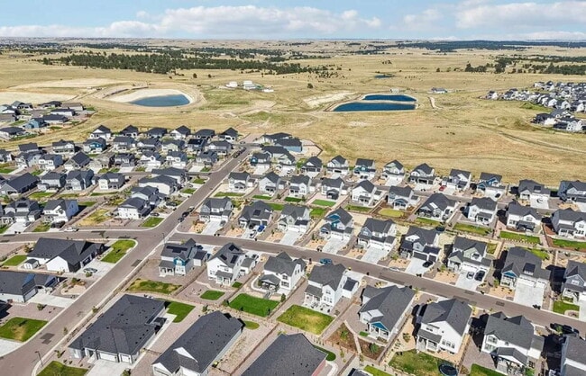 Building Photo - Stunning 4 Bedroom, 2.5 Bath, 3 Car Garage Located in Elizabeth, Co!