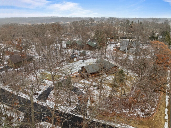 Building Photo - N1508 Wildwood Rd