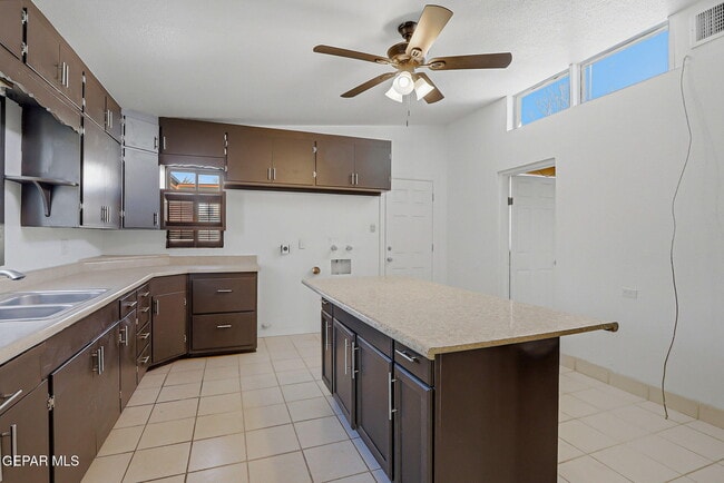 Building Photo - 3249 Lebanon Ave