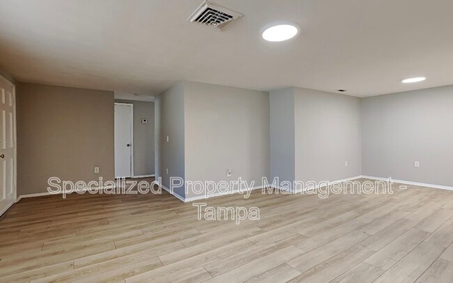 Building Photo - 6116 1st Ave