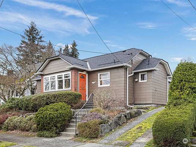 Building Photo - 538 NE 81st St