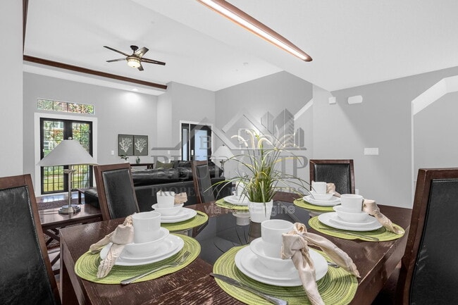 Building Photo - 14518 Damai Ln