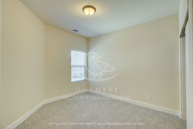 Building Photo - Fantastic Floorplan, great location in Woodland 4+ bedroom, 2 bthm available ASAP