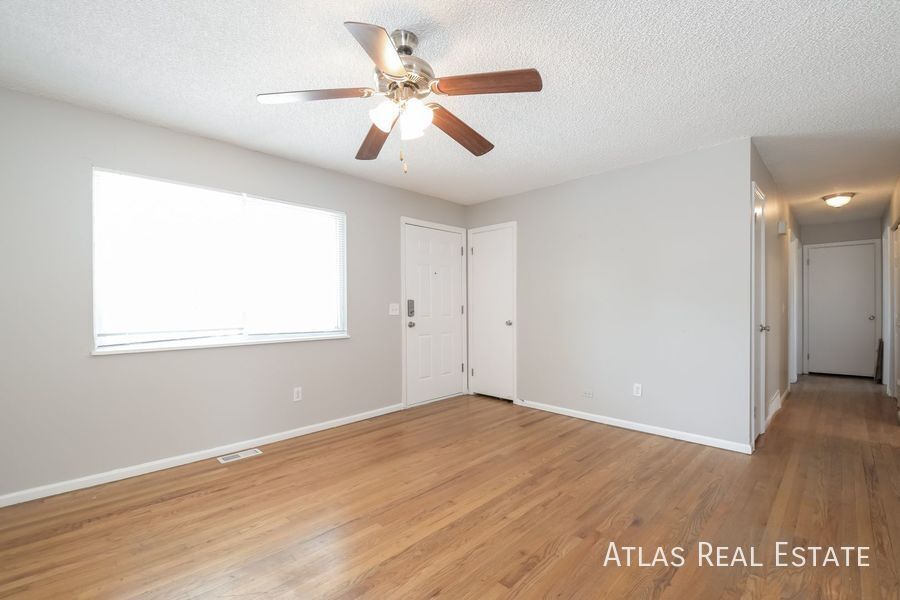 Building Photo - 730 S Oakland St