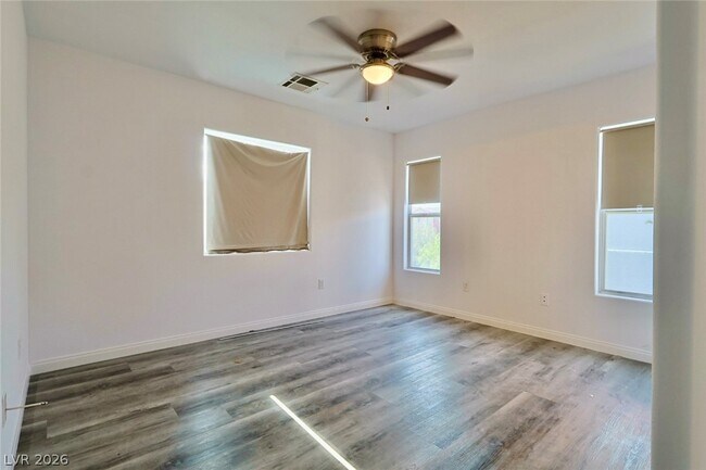 Building Photo - 9578 Summer Furnace St