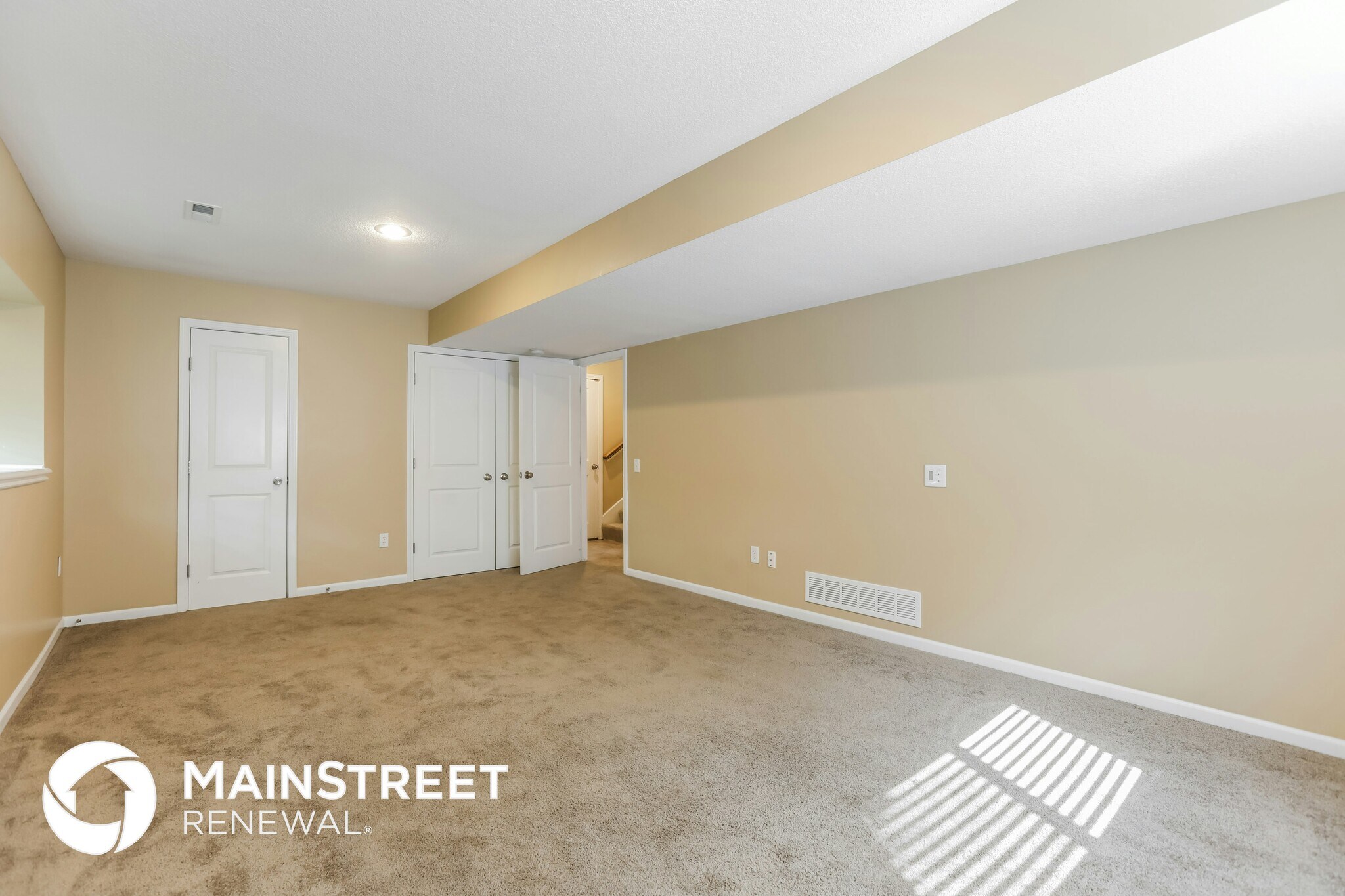 Building Photo - 16423 Richmond Ct