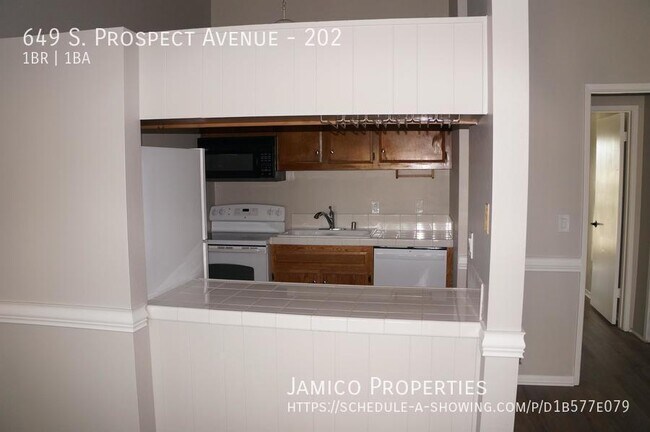 Building Photo - 649 S Prospect Ave