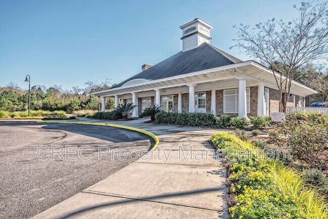 Building Photo - 3639 Bagley Dr