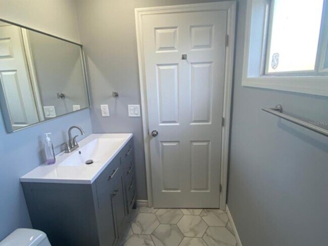 Building Photo - 9500 Attica Cir