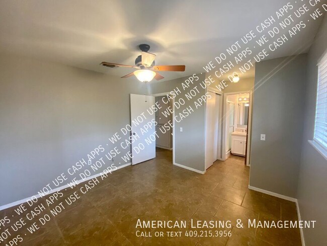 Building Photo - ** COMING SOON 12.15.24 ** 3-Bedroom, 2-Ba...