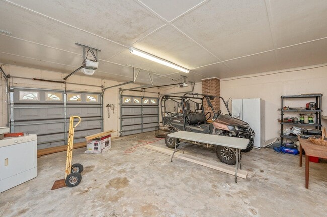 Building Photo - 803 Ingle Rd