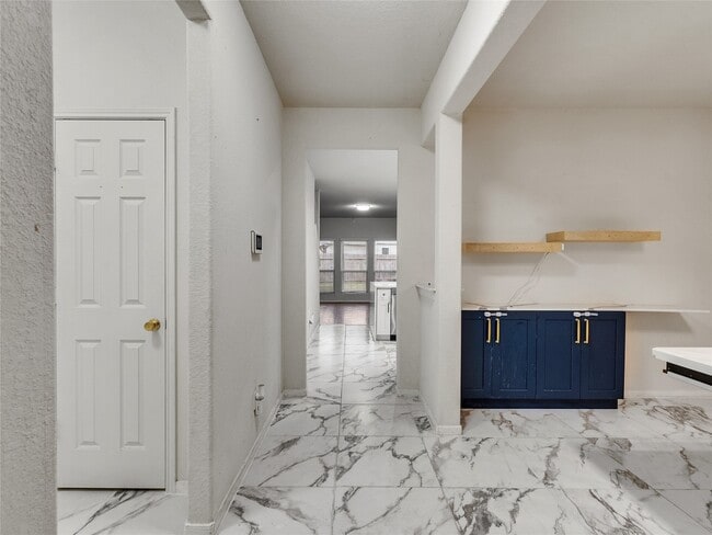 Building Photo - 19302 Juniper Vale Cir