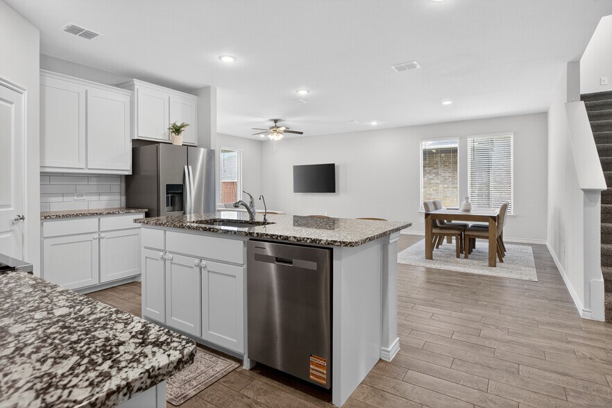 Building Photo - 8125 Danny Scarth Ln