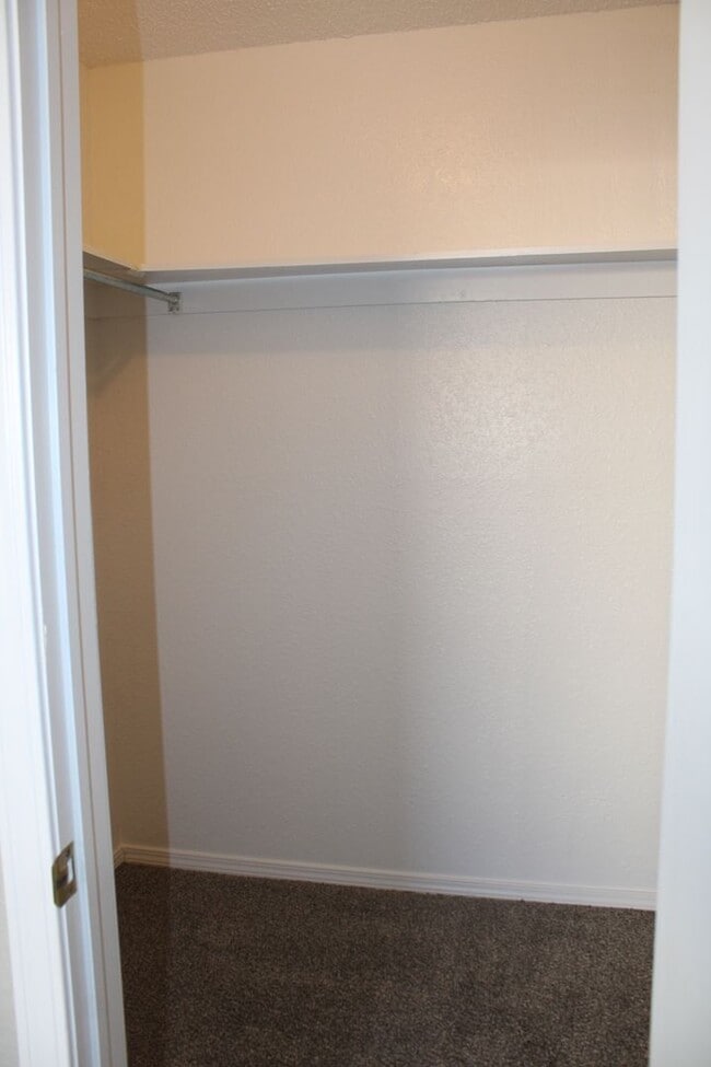 Building Photo - Putnam City Schools