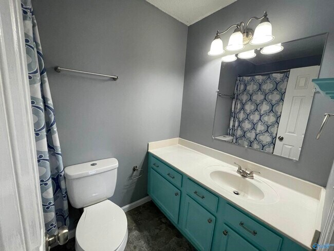 Building Photo - 341 Waters Edge Ln