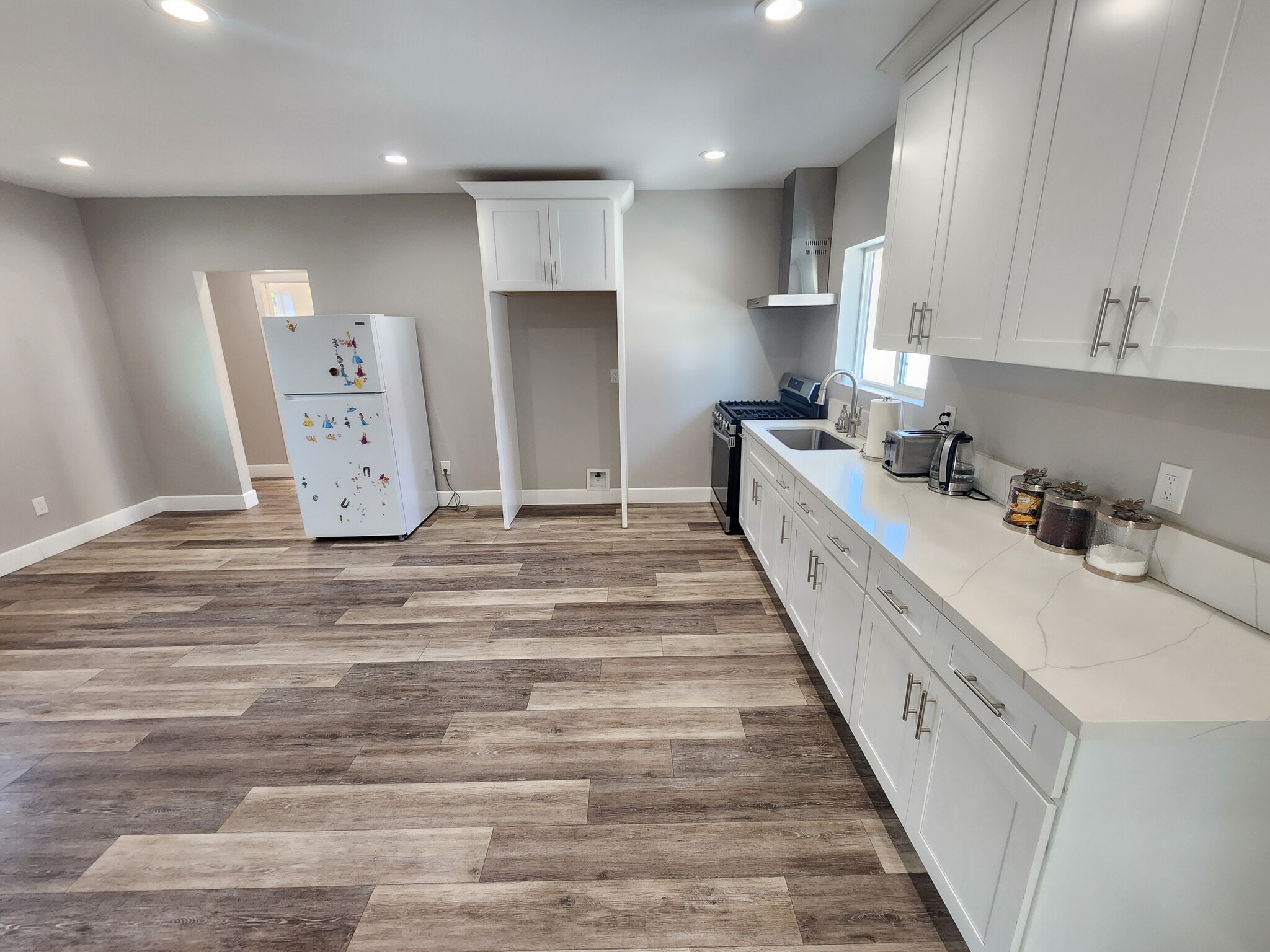 Building Photo - 9309 Dorrington Pl