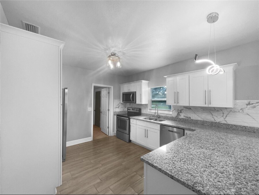 Building Photo - 2812 Tom Brewer Ln