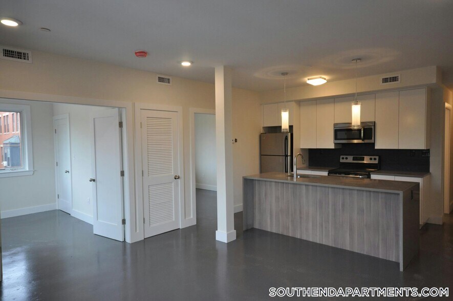 Building Photo - 659 Massachusetts Ave