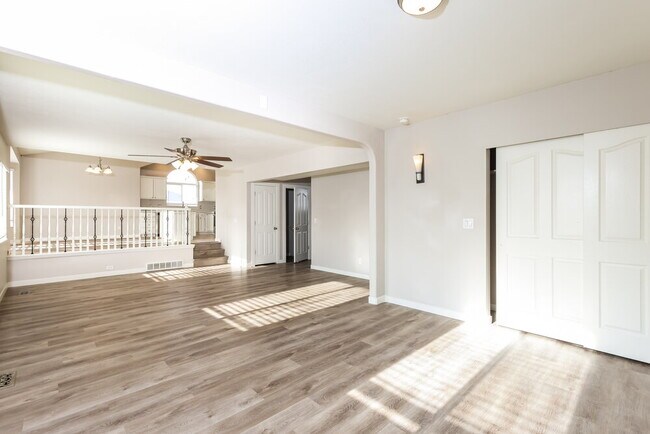 Building Photo - 4983 W Copper Canyon Way