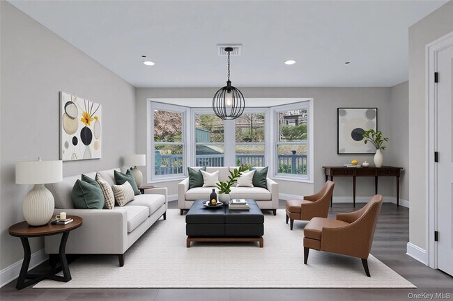 Building Photo - 110 School St