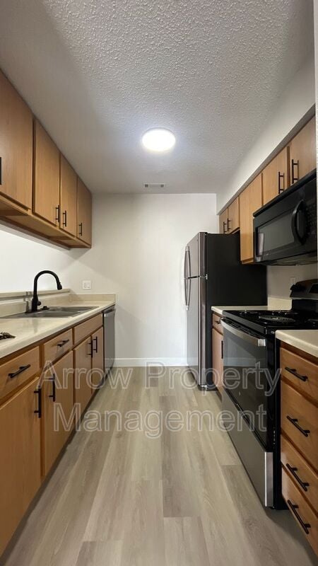 Primary Photo - 2340 N 44th St