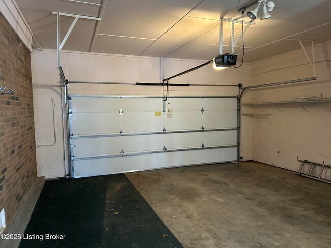 Building Photo - 3026 Kaye Lawn Dr