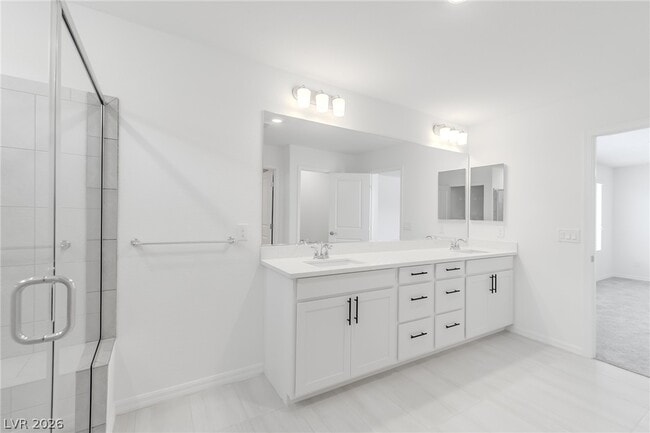 Building Photo - 5749 S Tioga Way