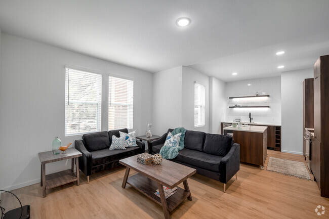 1BD, 1BA - 732SF - Serenade Apartments