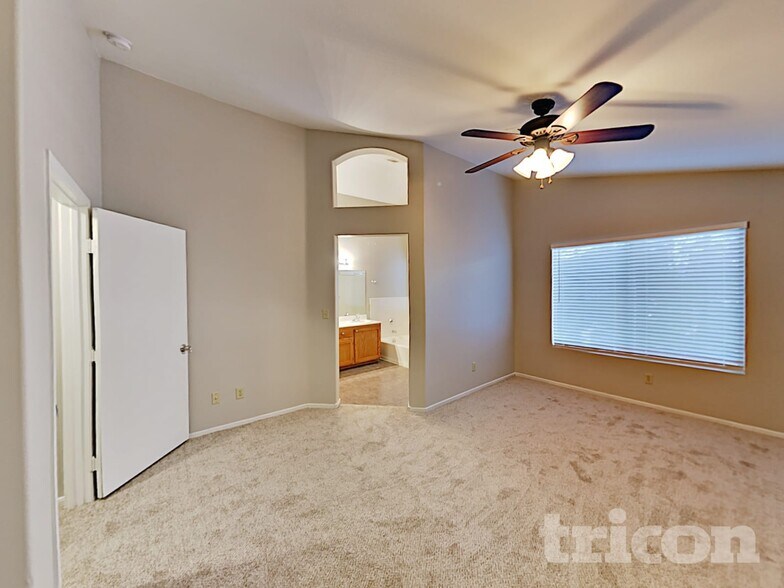 Building Photo - 6667 Whistling Swan Way