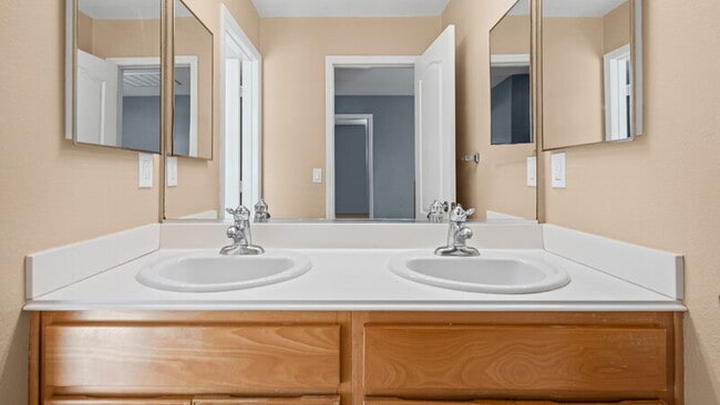 Building Photo - 4106 Arroyo Way