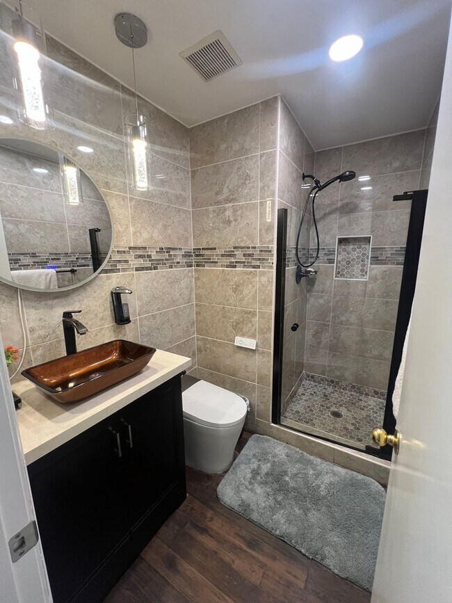 Building Photo - ***Open Showing Thurs. 4/2/2026 @10-11am*** Beautiful 4bed with large loft, 3bath Colton Home! MO...