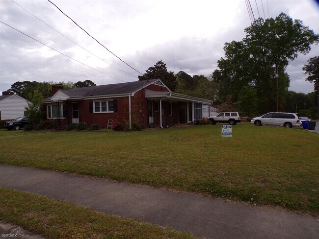 Building Photo - 3 br, 1 bath House - 1407 W Ragsdale Rd