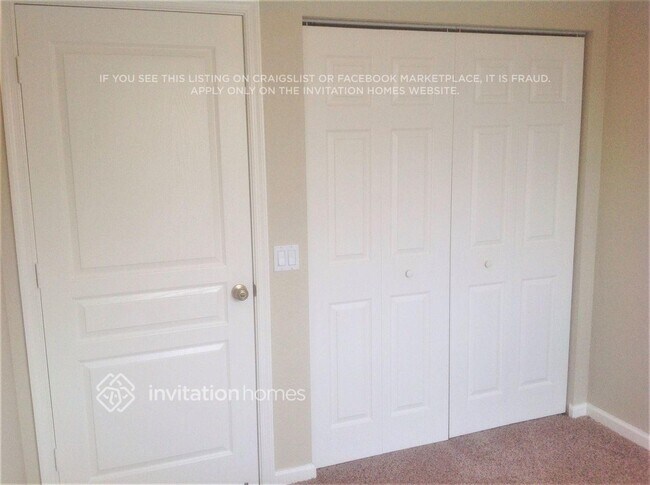 Building Photo - 5000 Northern Lights Dr