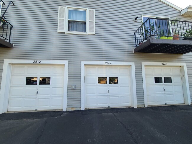 Building Photo - Furnished 2-Bedroom Condo in St. Joseph