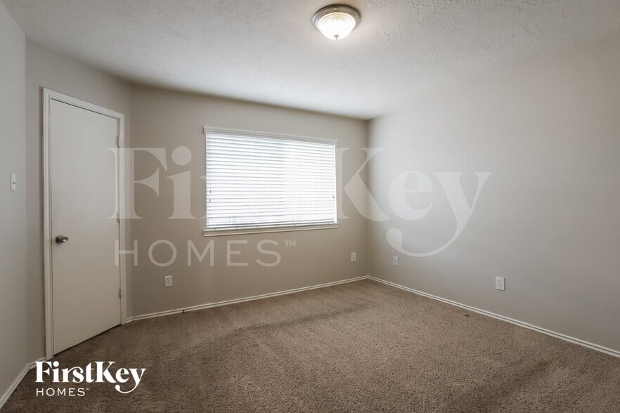 Building Photo - 1511 Oxberg Trail