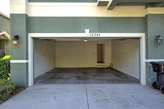 Building Photo - 10243 Lake District Ln