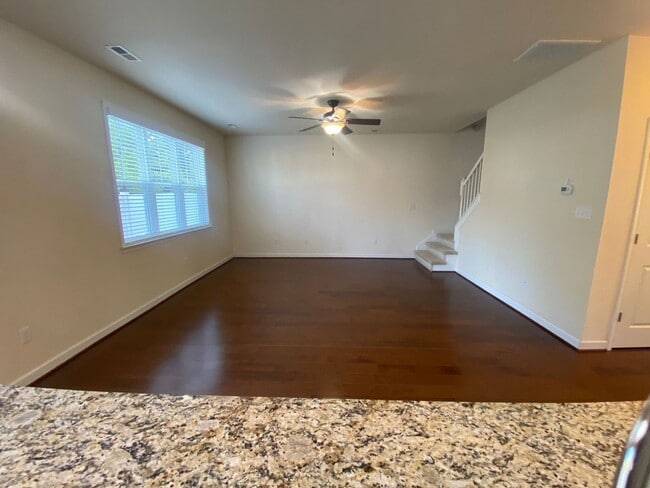 Building Photo - Spacious & Updated 3BR/3BA Home Near Shopping & Interstate Access!