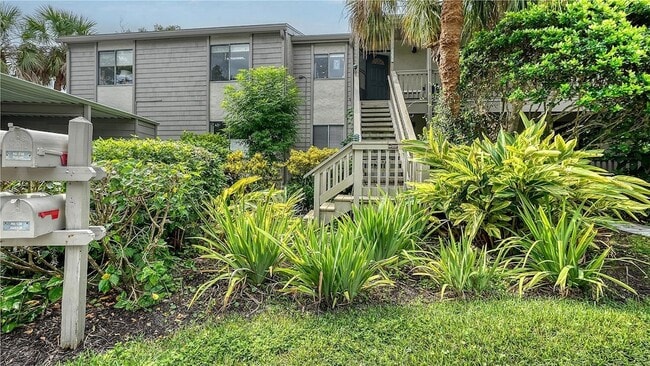 Building Photo - 1611 Clower Creek Dr