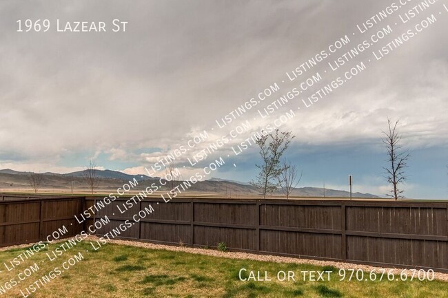 Building Photo - Spacious and Beautiful Single Family Home