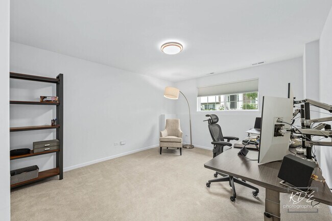 Building Photo - 4426 Monroe Ct