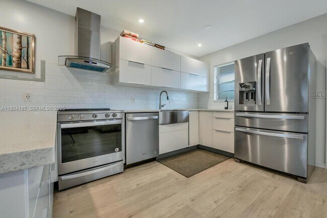 Primary Photo - 417 N K St