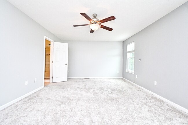 Building Photo - 8453 Forest Valley Dr