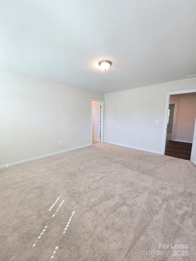 Building Photo - 14611 Murfield Ct