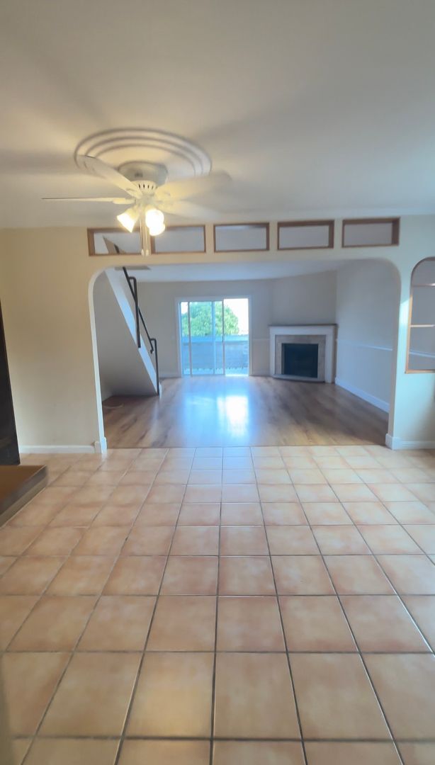 Building Photo - Gorgeous 2 bedroom in Point Richmond! Available now!