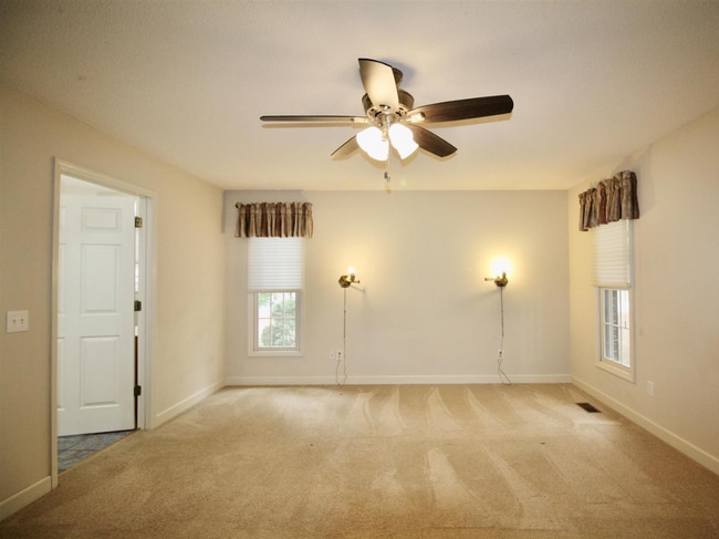 Building Photo - 163 Hunter Trail