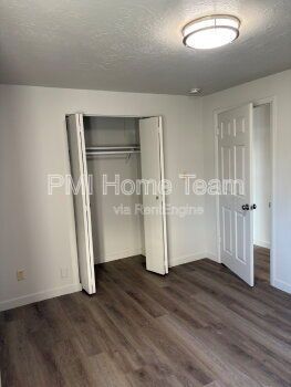 Building Photo - 245 E 200 N